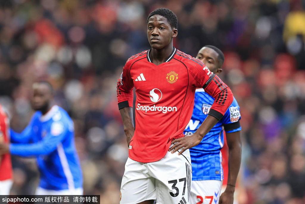 继续从曼联买人!那不勒斯遭遇伤病危机 冬窗强攻梅努